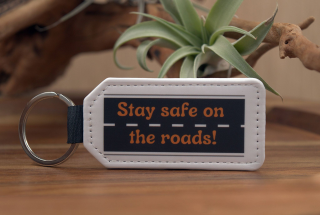 Key Ring – &quot;Stay Safe on the Roads!&quot; Road Outline Design, Double-Sided PU Leather Keychain 