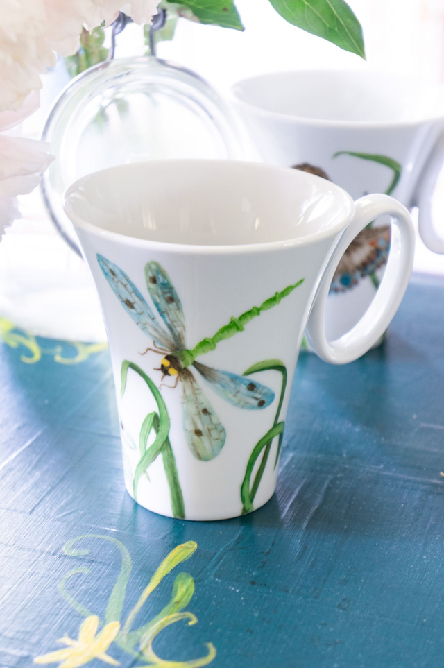 Mug à café libellules poétiques, en porcelaine fine, tasse à tisane nature , création artisanale personnalisable 