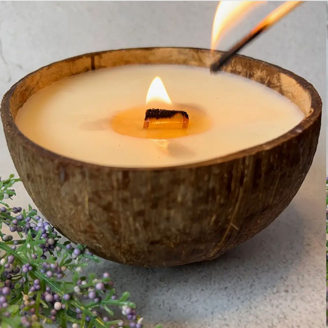 COCONUT SHELL CANDLE