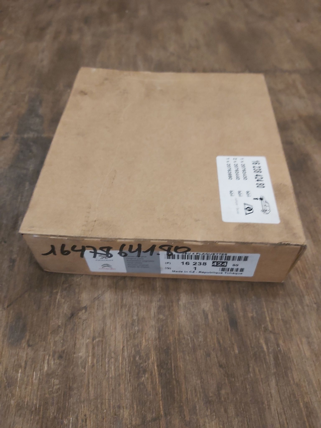 1647864180 - Jeu de 4 plaquettes de frein