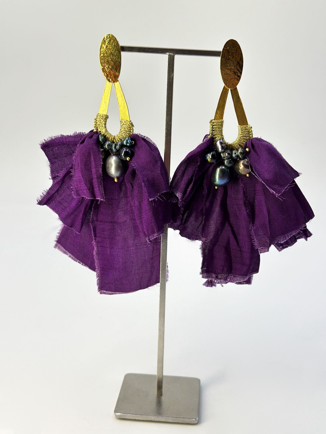 Boucles d&#039;oreilles &quot;Pivoines&quot; violettes