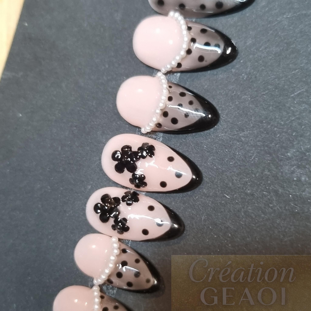 French Petit pois Résille little Amande S sur commande délai de 7jours ouvrable