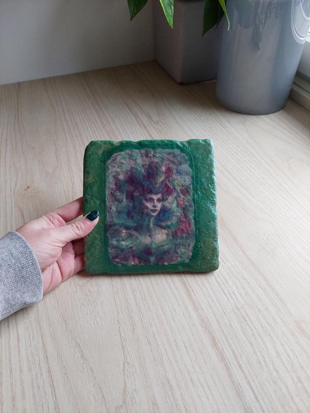 Ihmemaassa, keraaminen alunen 15x15 setissä 4kpl