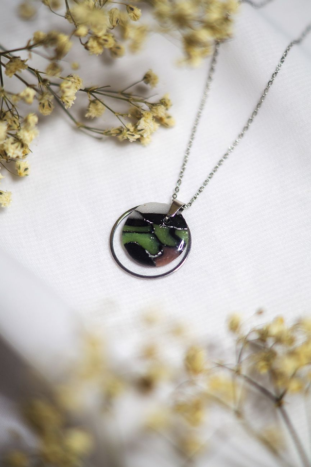 Coloris univers - Collier Rond • en polymère