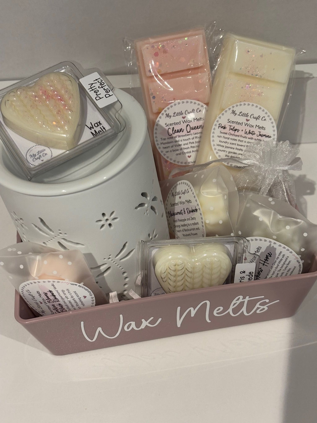Wax Melt Gift Hamper, Birthday, New Home, Gift for her, Wax Burner and Scented Wax Melts in a re-useable tray, Home Decor
