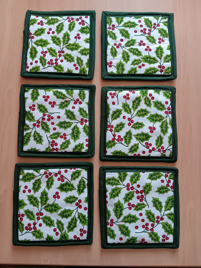 Set of 6 Cotton Fabric Coasters Holly and Berries Pattern