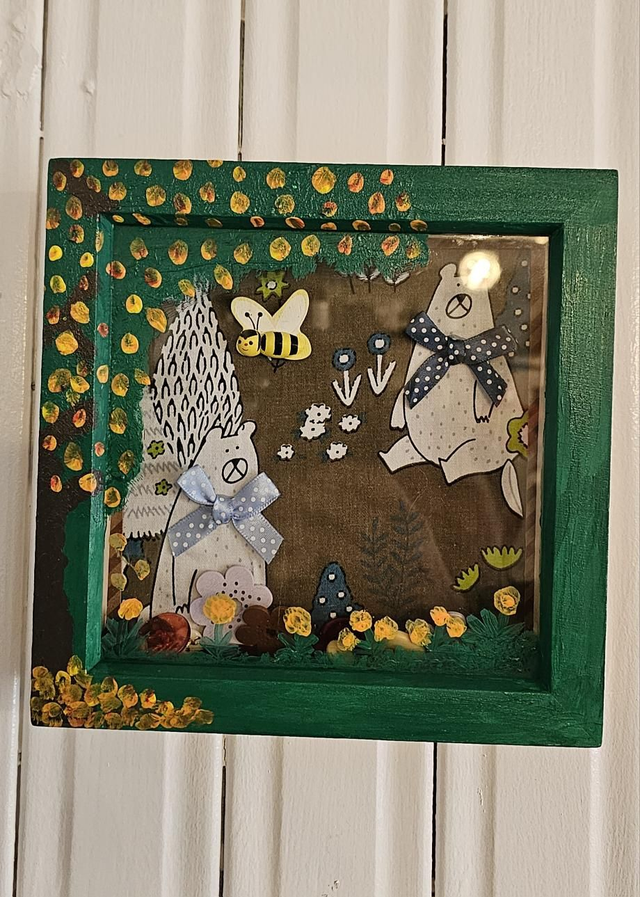 Bear Woodland Frame