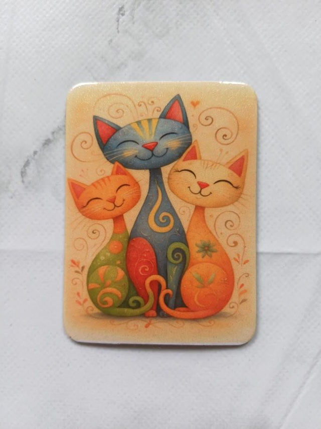 A set of seven assorted fridge magnets