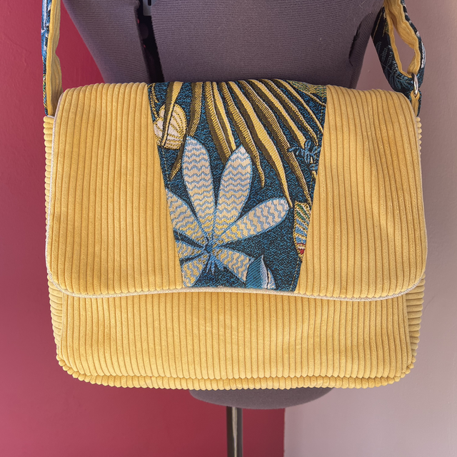 Sac à rabat Anaïs / modèle jaune 