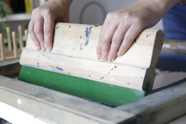 TARGETA REGAL CURS INICIACIÓ A LA SERIGRAFIA 