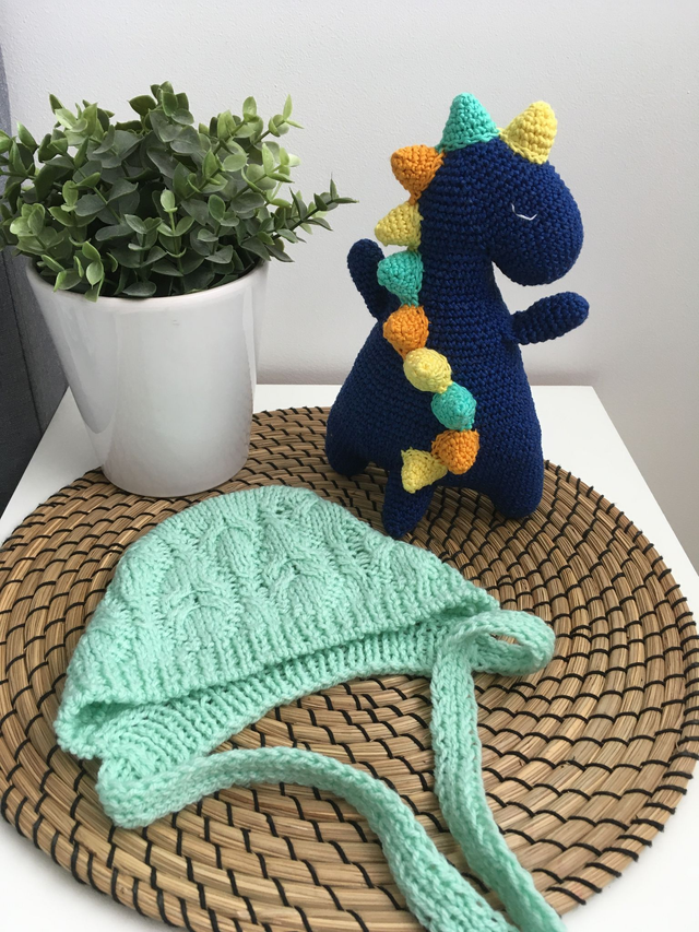 Dragon / Dinosaure + Bonnet