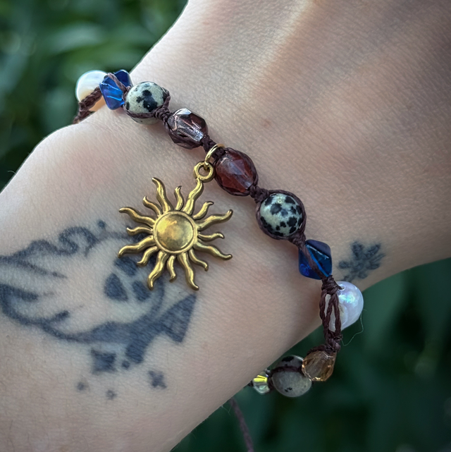 Bracelet AURA jaspe dalmatiens, cristaux Swarovski et perles d’eau douce 