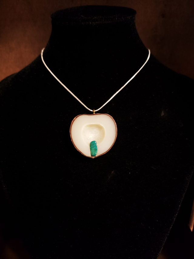 Anhänger Makalaninuss/Chrysokoll 2