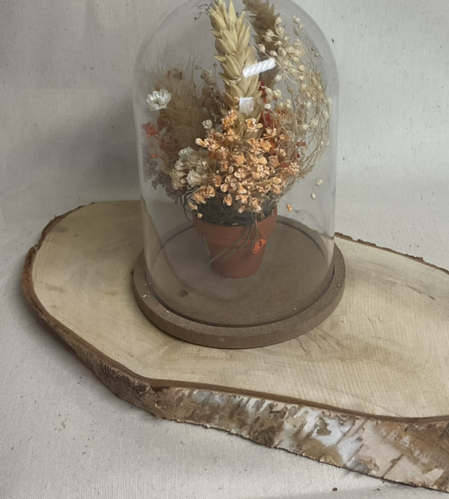 Petite cloche fleurie.