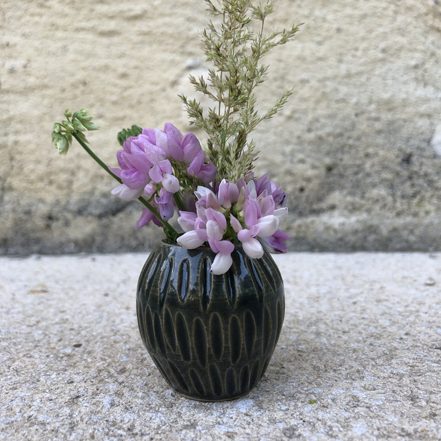 Tiny vase V