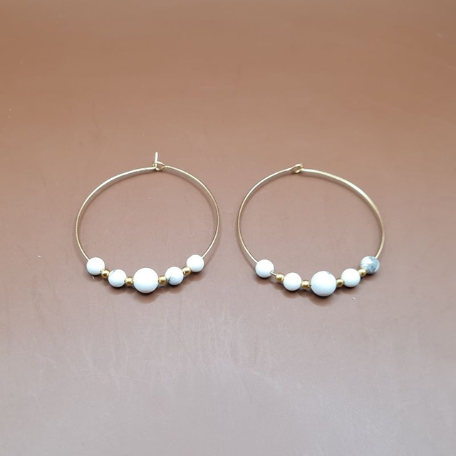 Créoles Howlite blanche 4 et 6 mm