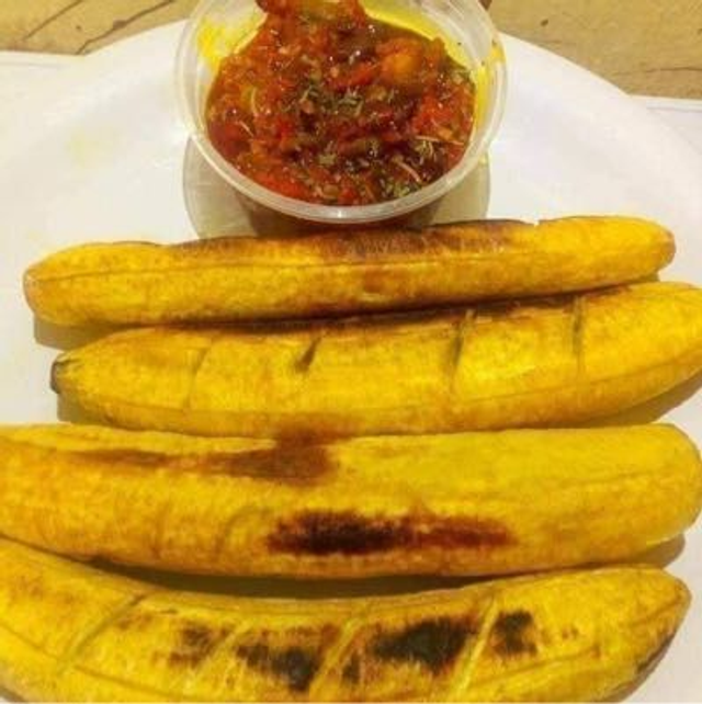 Roasted Plantain Boli (plantain)  