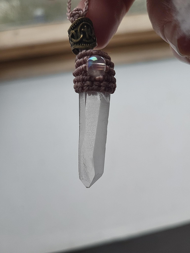 Cristal de Roche Lemurien : Naudhiz