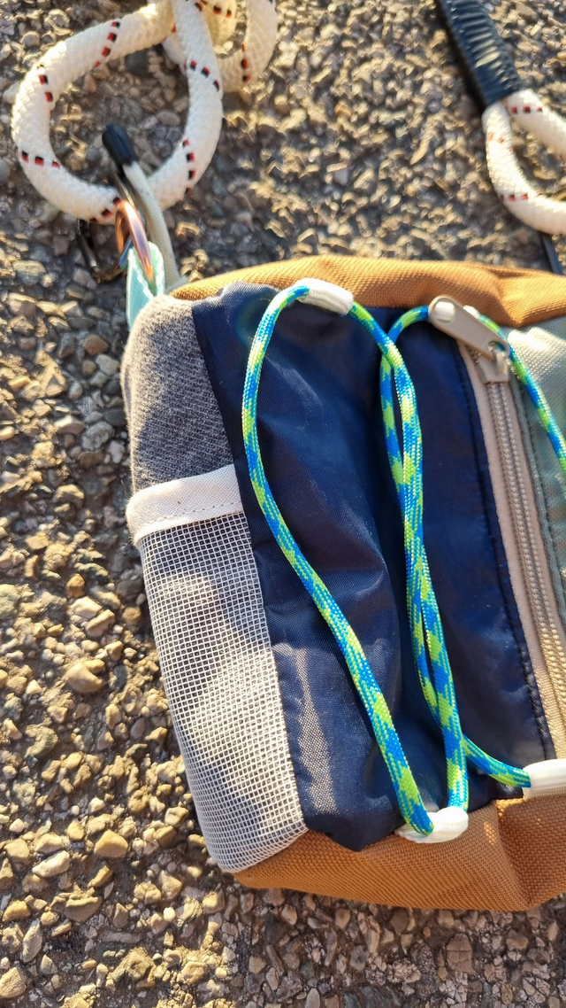 Sac upcycling dominante vert et gris