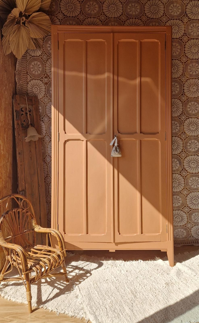 Armoire parisienne 