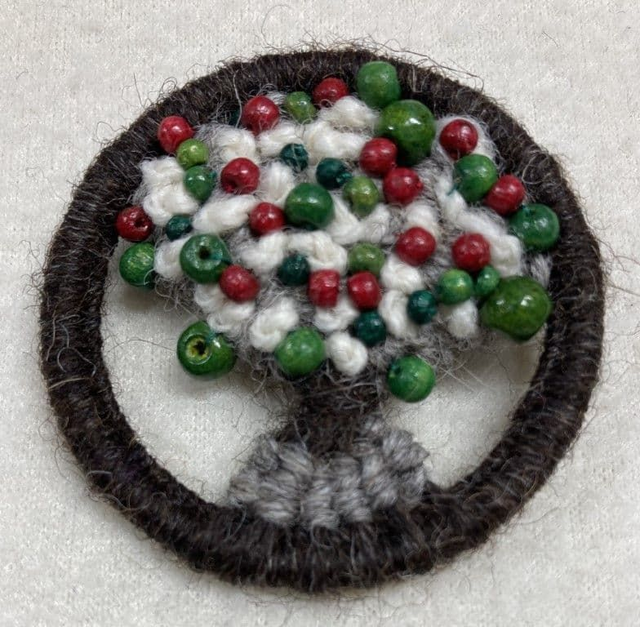 Dorset Button Jewellery Kit - Naturally Beautiful Apple Tree Brooch