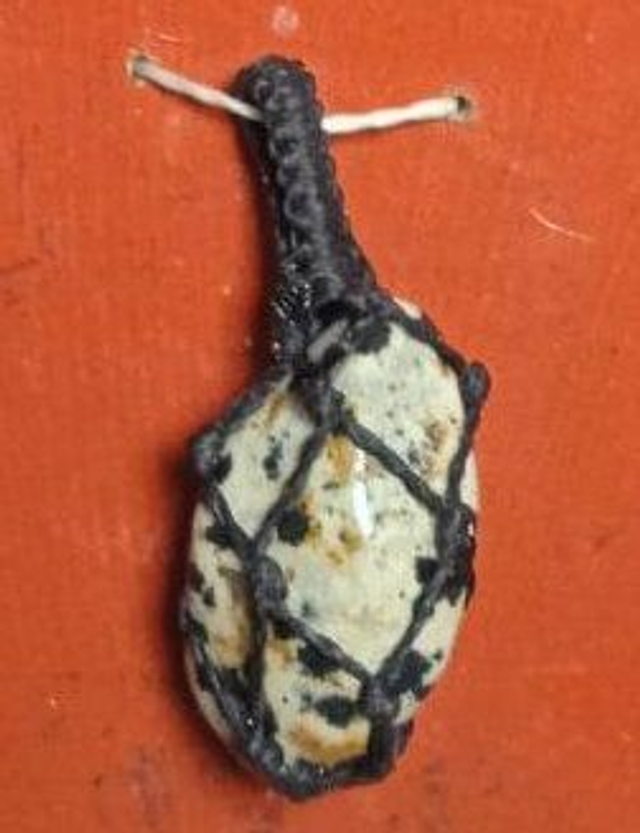 jaspe dalmatien (pendentif)