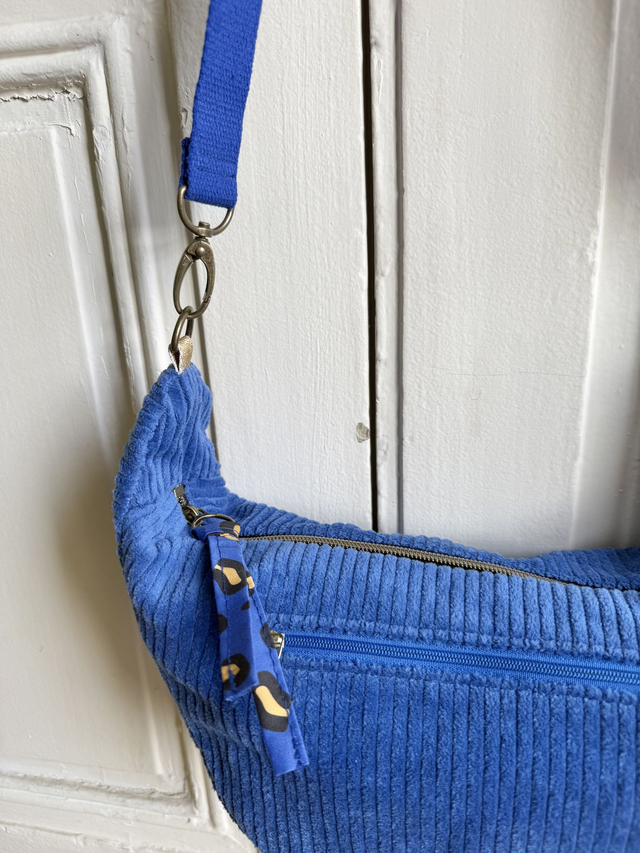 Sac Demi Lune velours côtelé - BLEU ELECTRIQUE