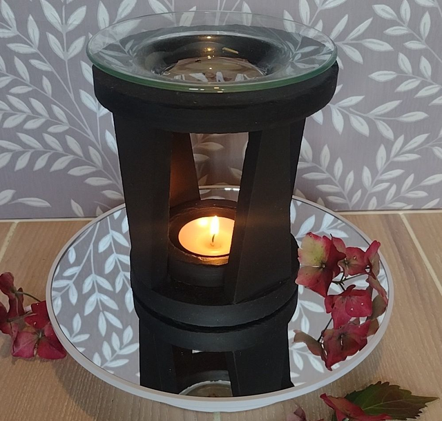 Four Alternate Top Columns