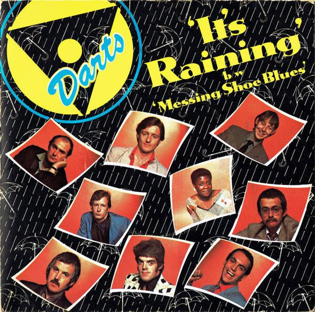 Darts - It&#039;s Raining