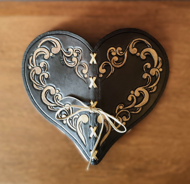 Carnet coeur noir en cuir style néo gothique