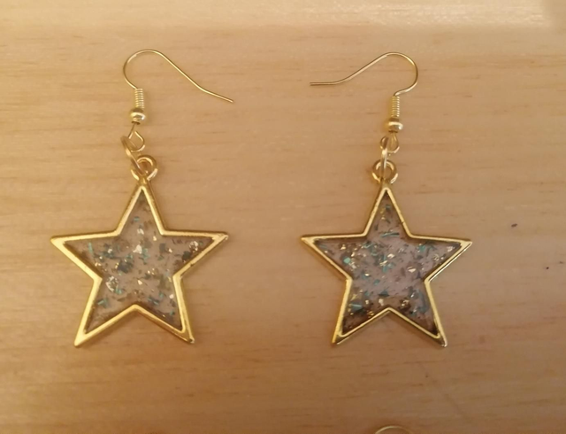 Boucles d&#039;oreilles en résine uv acier inoxydable 