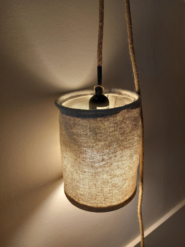 Abat jour suspension en Chanvre naturel uni. Abat jour suspension rond cylindrique Lampe baladeuse. Diamètre 15 cm . Créateur France .Fait main.