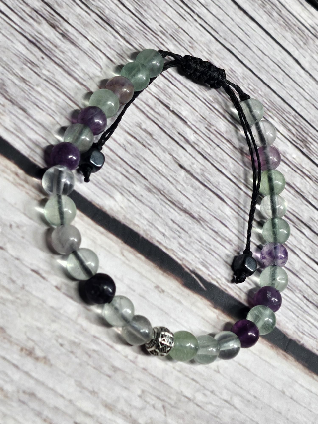 Bracelet Fluorite 6 mm – Macramé Ajustable