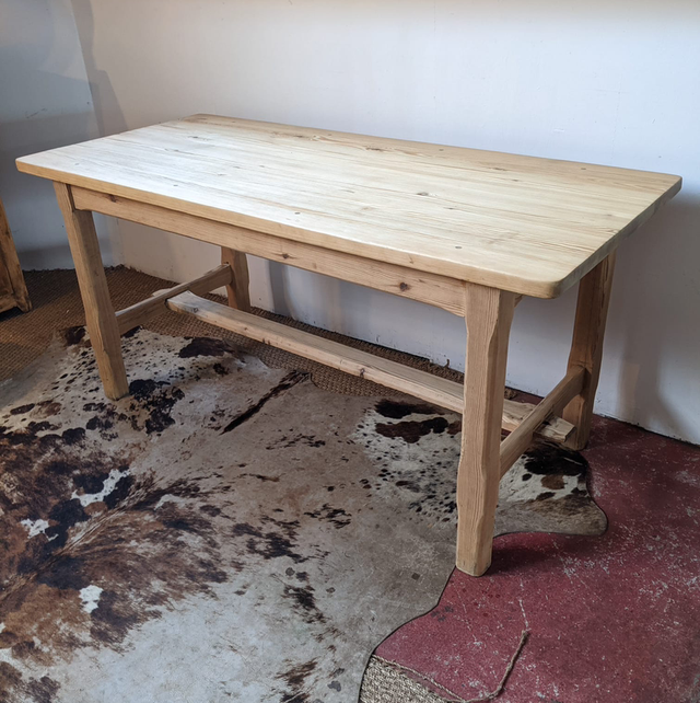 Table de ferme en sapin