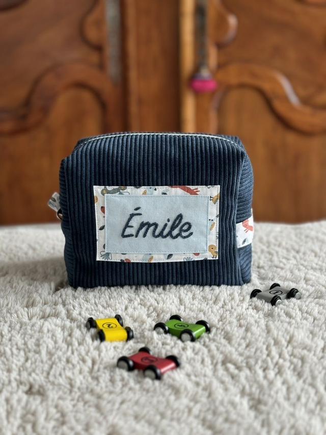 Trousse de toilette naissance / prénom brodé ⭐️ SUR-MESURE