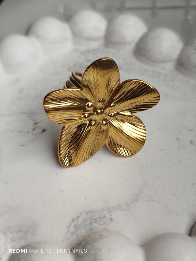 Bague fleurs doré 