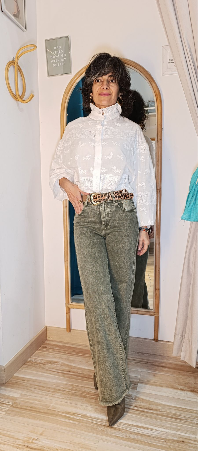 Camisa algodón blanca bordado calado