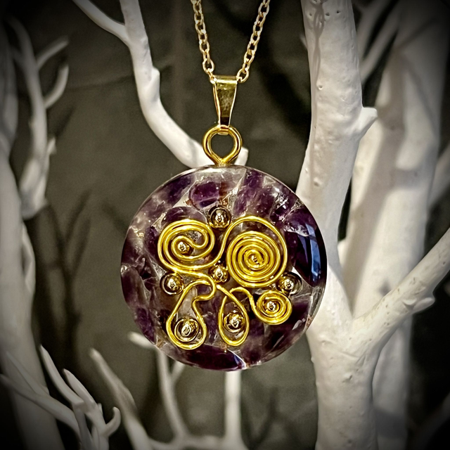 Crystal Energy Disc Pendant with Amethyst Quartz (&amp; 18ct gold plated chain)