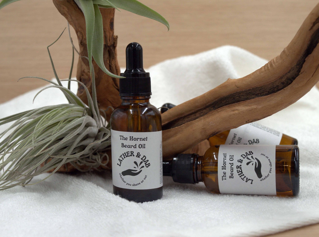 Beard Oil : The Hornet with Rosemary with Sweet Orange &amp; Rosemary – Fresh Citrus &amp; Herbal Aroma