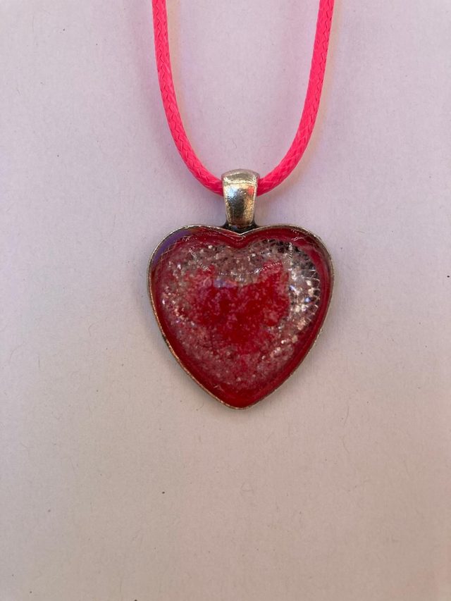 Collier C01 Cœur Mica Strass Rouge 