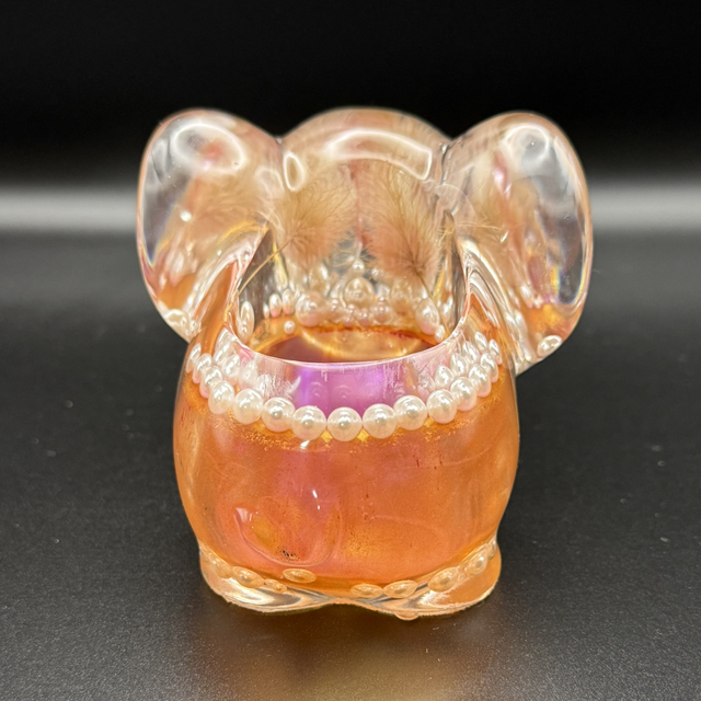 Éléphant d’Aube et de Nacre