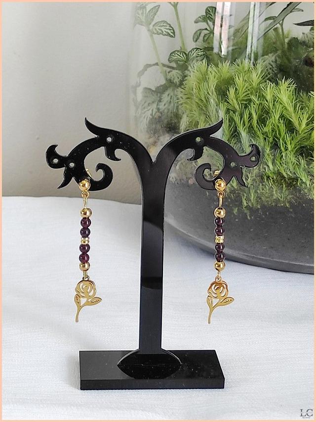 1. Clous d&#039;oreilles, pierre naturelle - Grenat