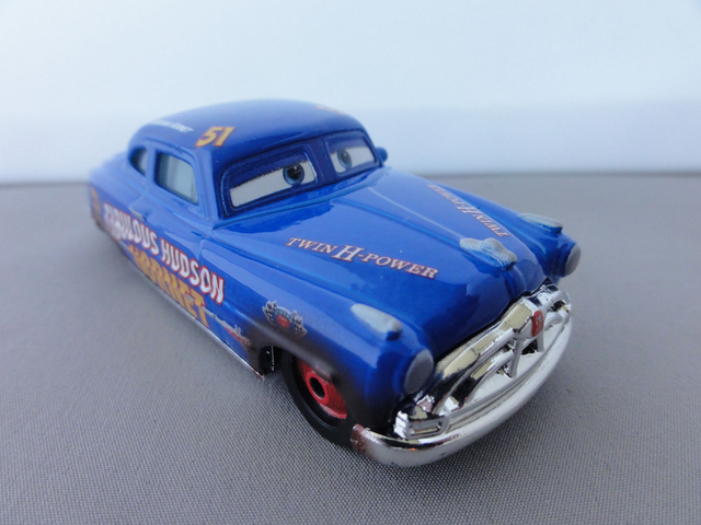 Disney Pixar Cars 3 - Dirt Track Fabulous Hudson Hornet