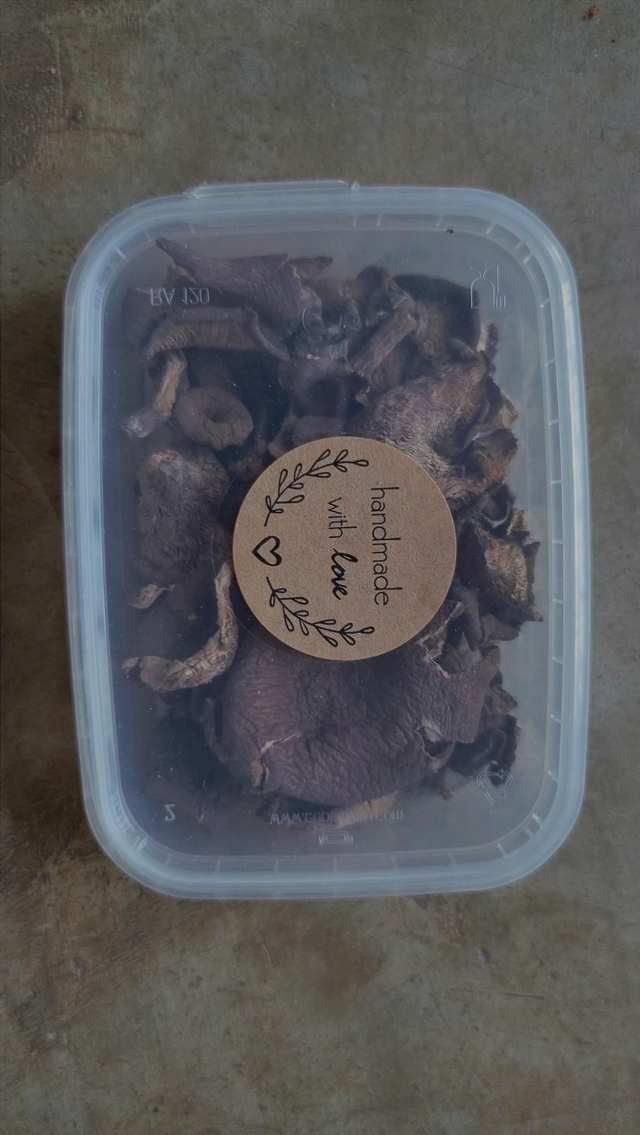 Busefwe - dried Russula mushrooms