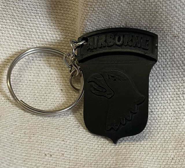 Petit porte clé air born noir