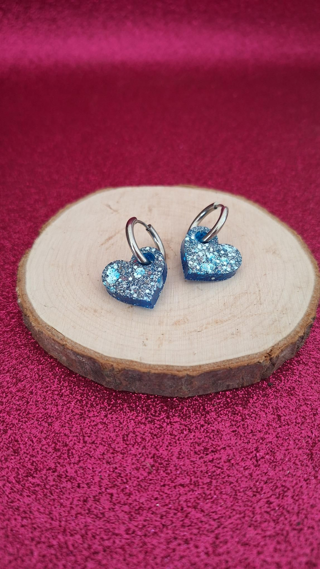 BO créoles argentées cœurs bleus/paillettes argentées 