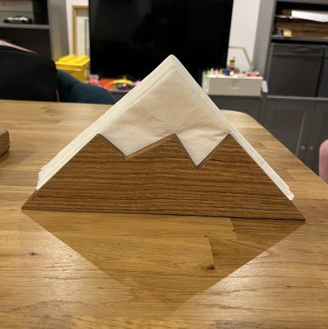 Snowy mountain Oak Napkin tidy