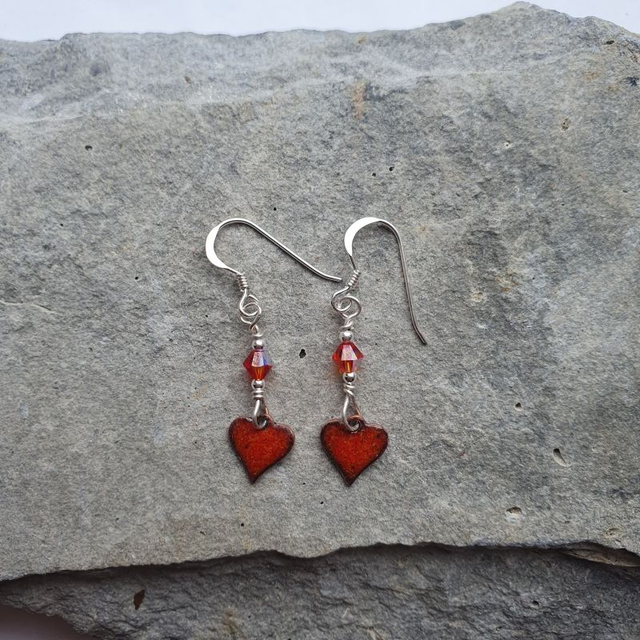 Heart enamelled earrings EE091E