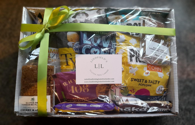 Snack box hamper