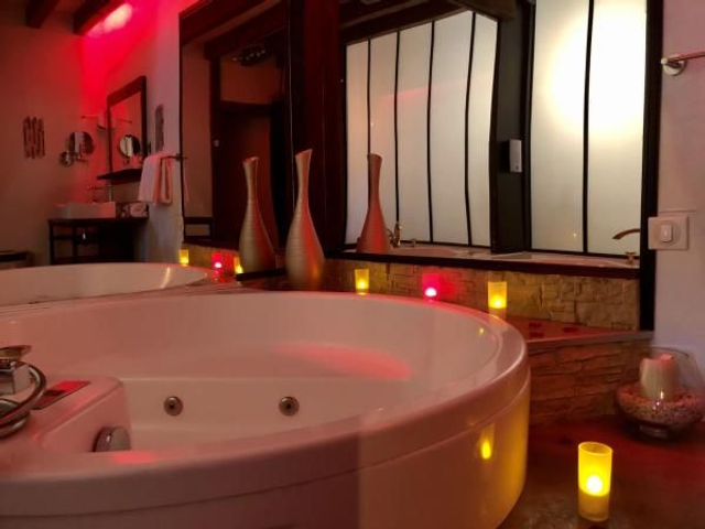 Coup de cœur en chambre supérieure balnéo ronde